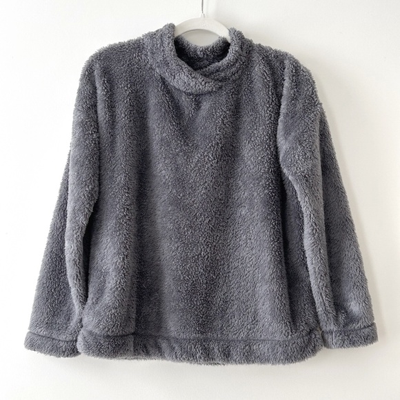 Jane & Bleecker Gray Sherpa Plush Fleece Fuzzy Pullover Top - Picture 1 of 16